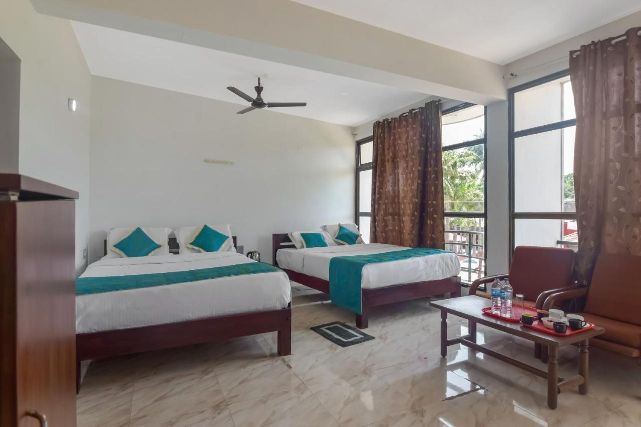 Oyo 13581 Hotel Raj Madikeri Luaran gambar